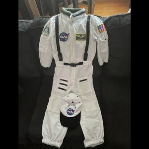 NASA kids costume white jumpsuit w/ hat size 8-10